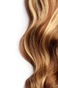 Как лечить пересушенные волосы?