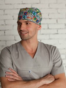 Хирургическая шапочка (колпак) может быть не только скучным